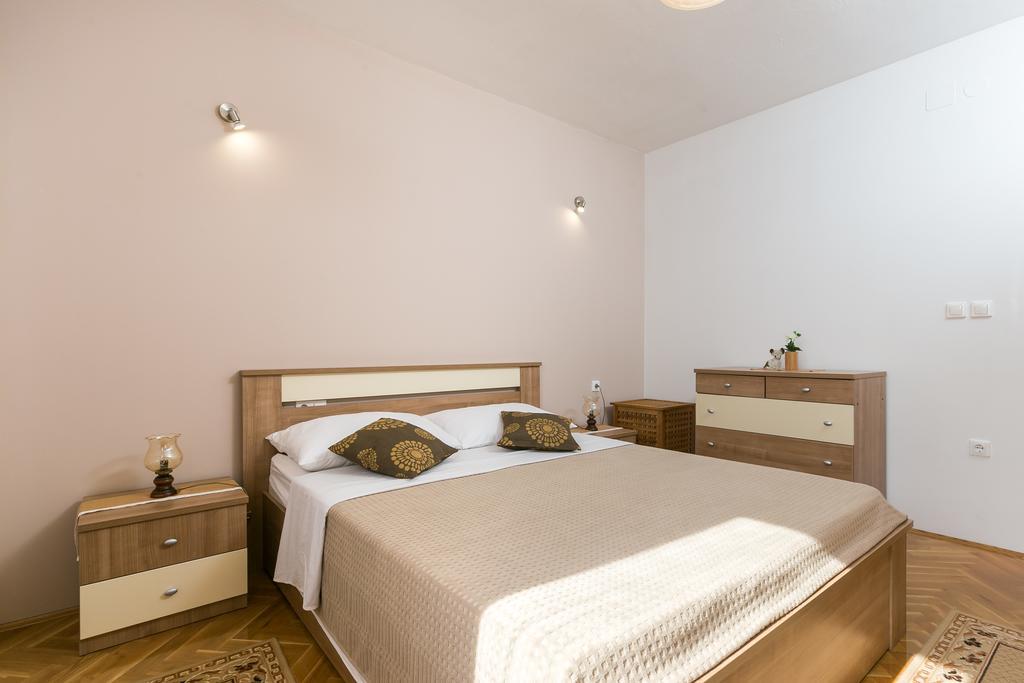 Apartments Oliva ซัฟทัท ภายนอก รูปภาพ