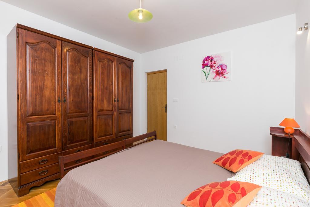Apartments Oliva ซัฟทัท ภายนอก รูปภาพ